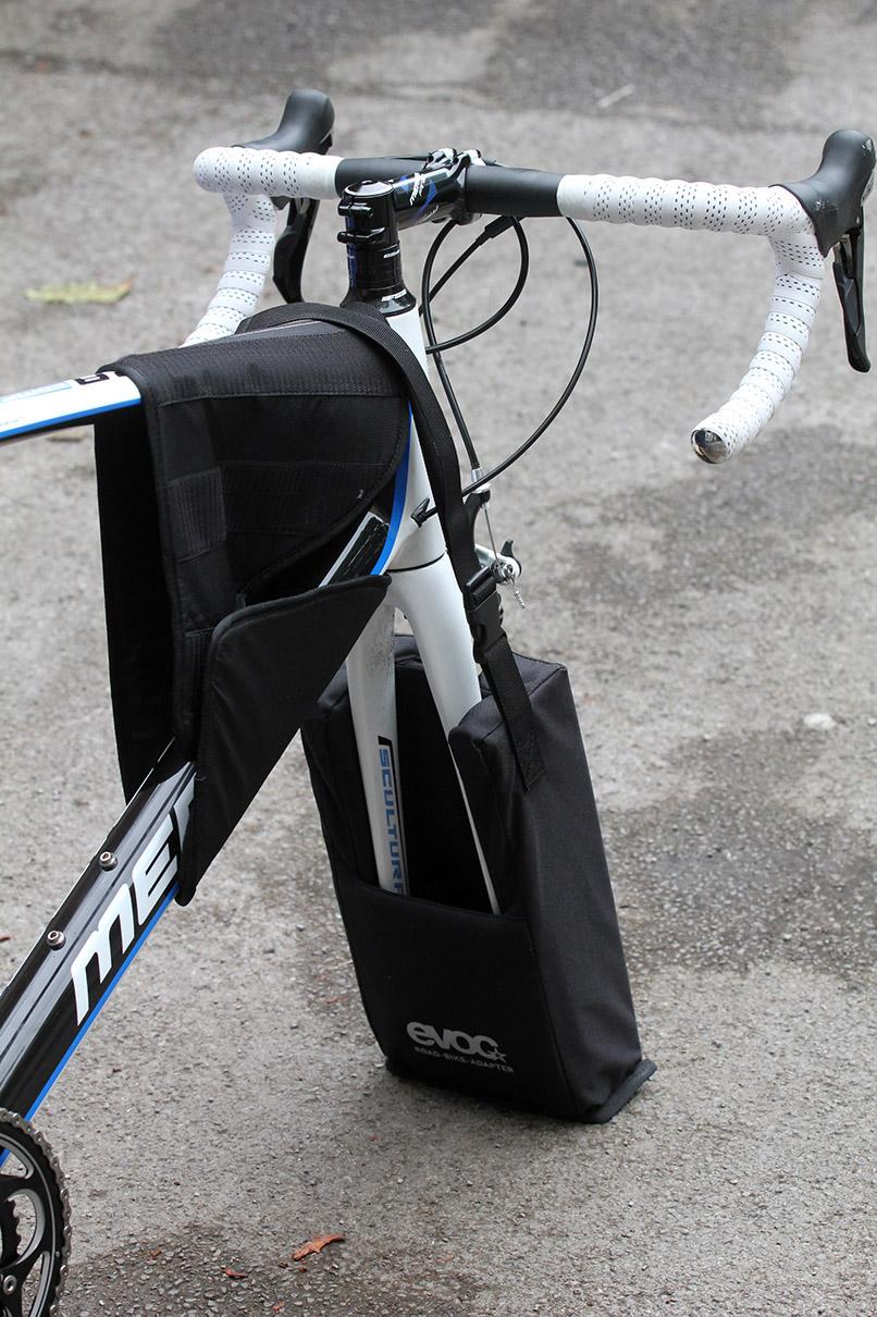 Evoc road bike online wheel case